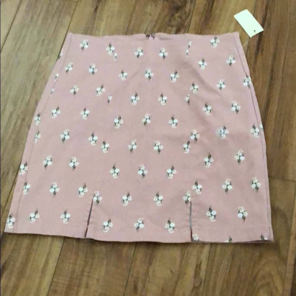 Floral mini skirt